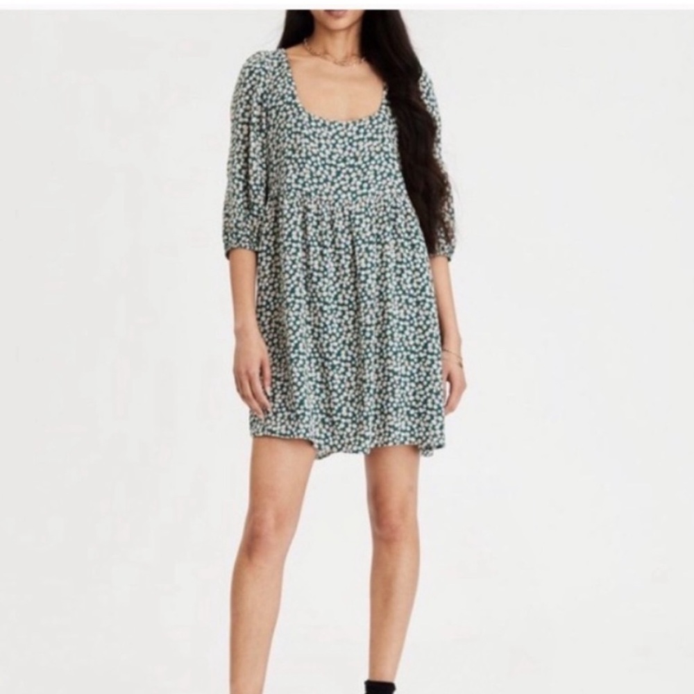 American Eagle Brand Babydoll Style Dress Flowy Green Floral Tie Back Medium